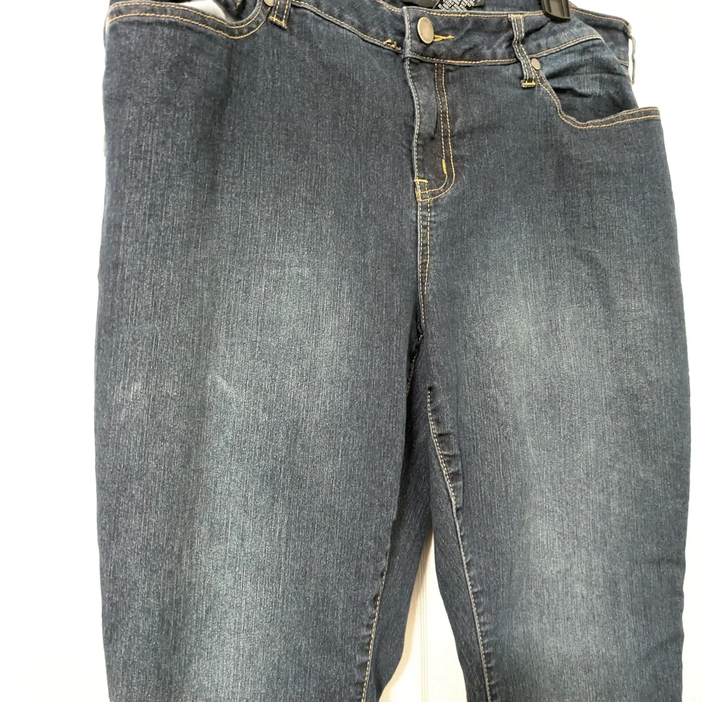 Torrid 16S Women's Jeans - Picture 3 of 4